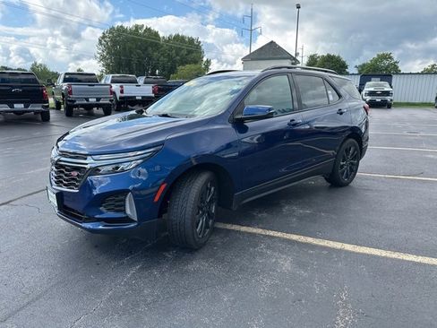 Used 2022 Chevrolet Equinox RS w/ RS Leather Package image 7