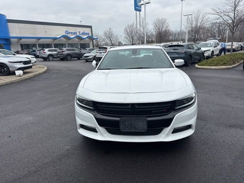 Used 2022 Dodge Charger SXT image 3