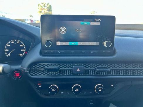 Certified 2024 Honda HR-V Sport image 9