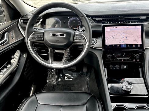 Used 2023 Jeep Grand Cherokee L Limited RWD image 22