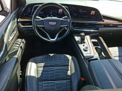 Certified 2023 Cadillac Escalade Sport Platinum w/ LPO, Floor Liner Package AWD/4WD image 12