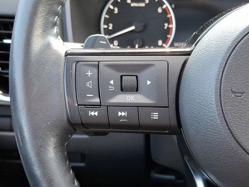 Certified 2022 Nissan Rogue SL w/ SL Premium Package image 24