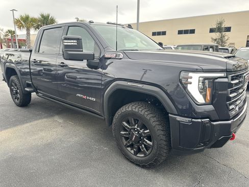 Used 2026 GMC Sierra 2500 AT4 w/ AT4 Premium Plus Package image 3