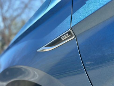 Used 2020 Volkswagen Jetta SEL Premium image 36