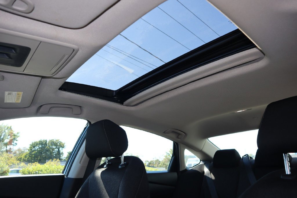 Used 2023 Honda Accord EX image 14