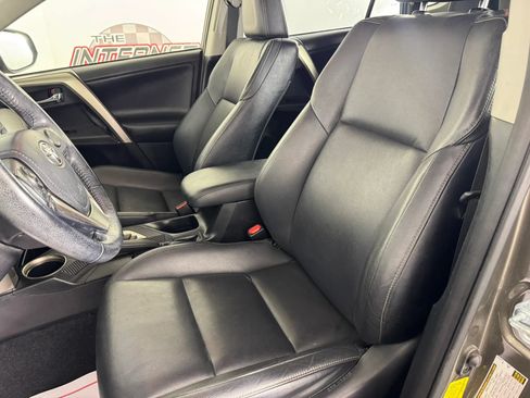 Used 2015 Toyota RAV4 Limited AWD/4WD image 34