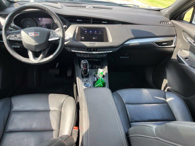 Used 2020 Cadillac XT4 Premium Luxury FWD image 28