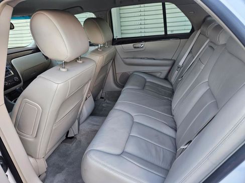 Used 2010 Cadillac DTS image 10