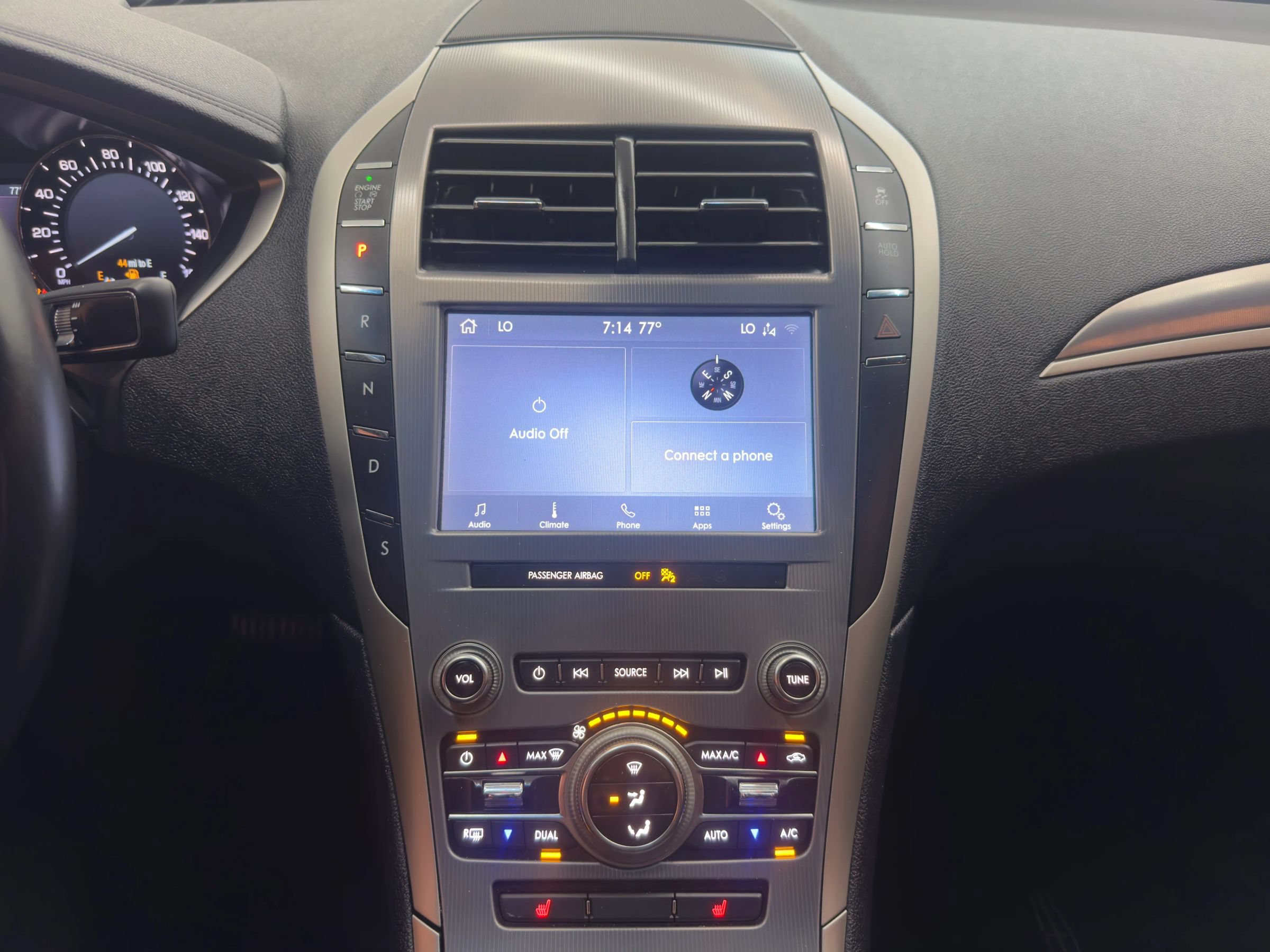 Used 2020 Lincoln MKZ FWD image 14