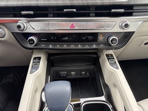 Certified 2025 Kia Telluride EX image 26