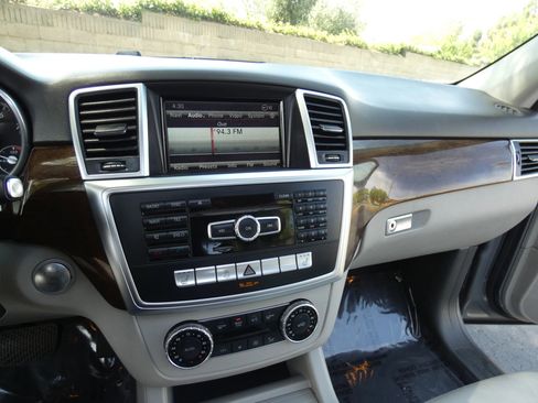 Used 2015 Mercedes-Benz ML 350 2WD image 59