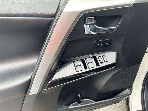 Used 2017 Toyota RAV4 Limited w/ Advanced Technology Package image 11