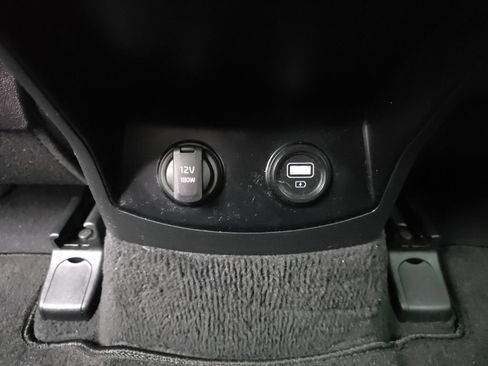 Used 2021 Kia Sorento LX AWD/4WD image 34