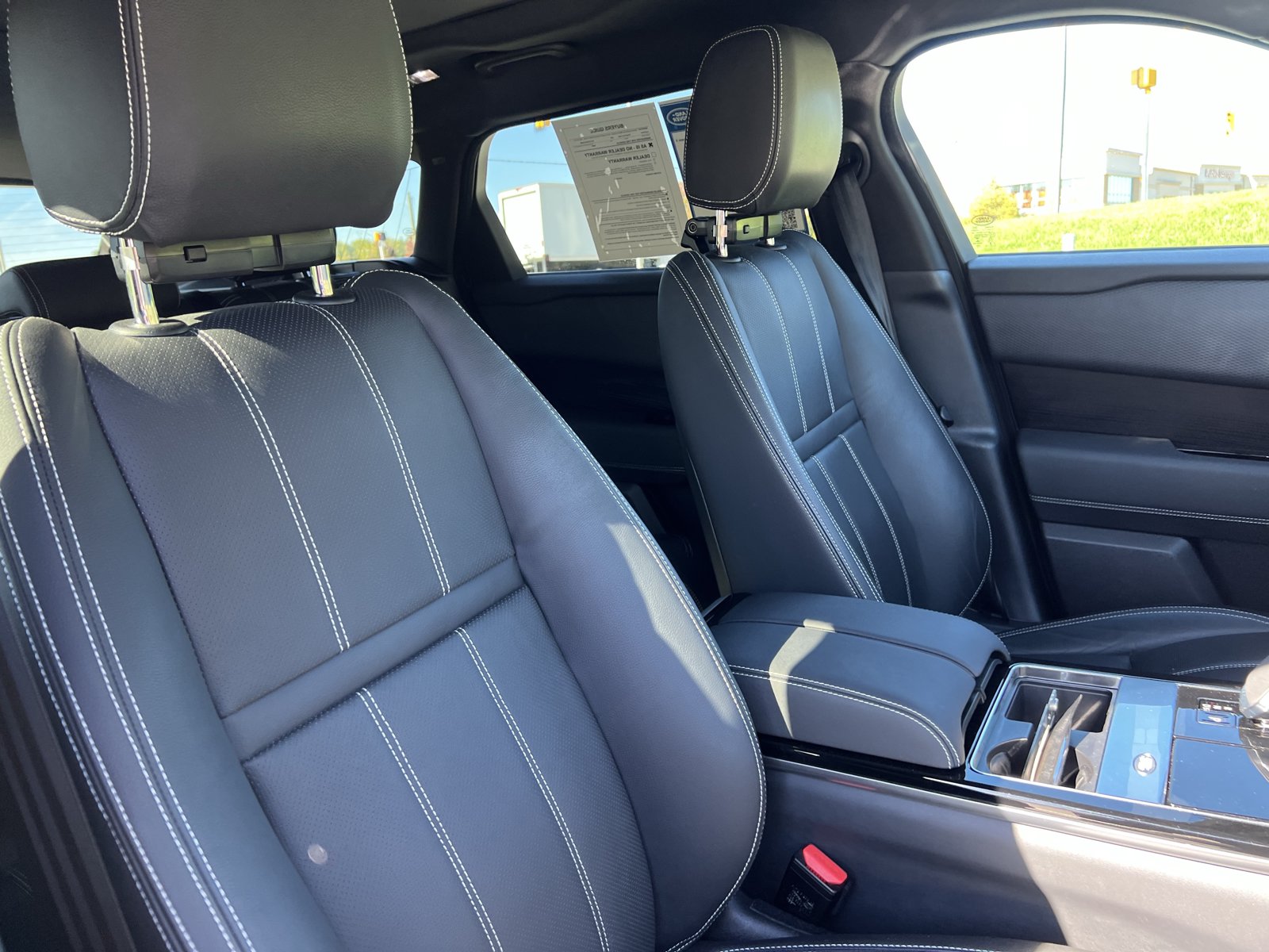 Used 2023 Land Rover Range Rover Velar R-Dynamic S AWD/4WD image 34