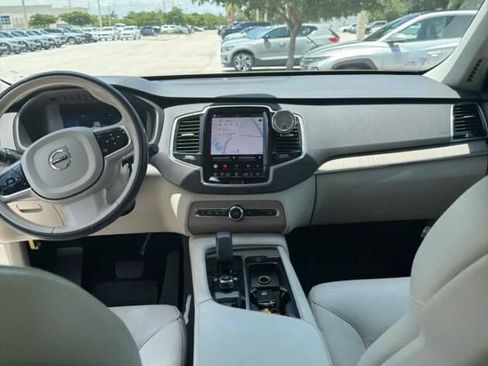 Used 2024 Volvo XC90 B6 Plus w/ Protection Package Premier AWD/4WD image 14