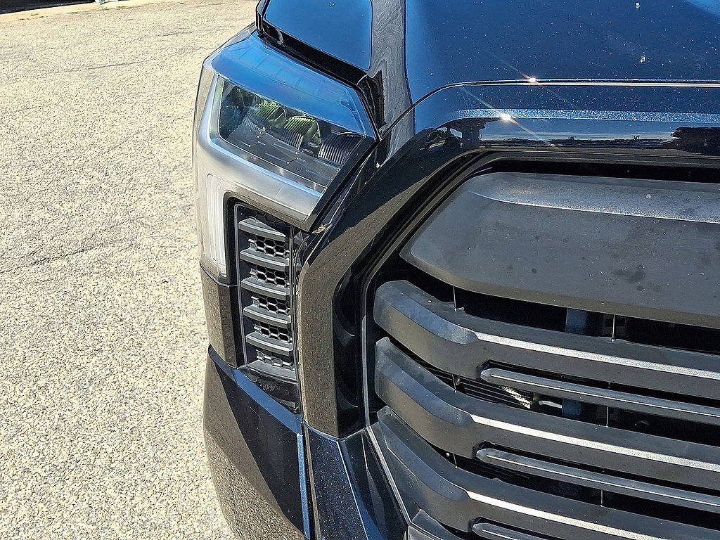 Used 2023 Toyota Tundra SR5 w/ SR5 Convenience Package AWD/4WD image 27