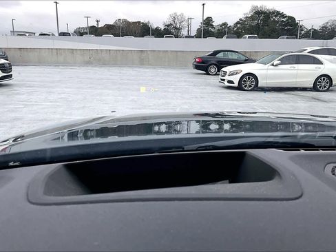 Used 2021 BMW M440i Convertible w/ Premium Package image 29