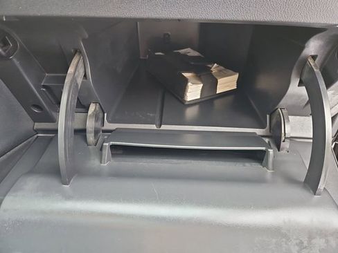 Used 2012 Nissan Rogue SL image 33