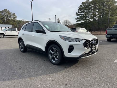 New 2026 Ford Escape ST-Line w/ Tech Pack #1 AWD/4WD image 4