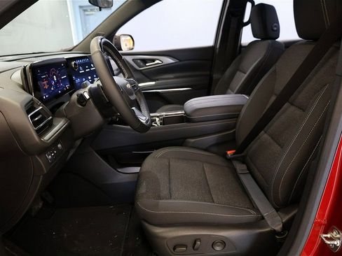 New 2025 Chevrolet Traverse LT w/ Enhanced Driving Package FWD image 20