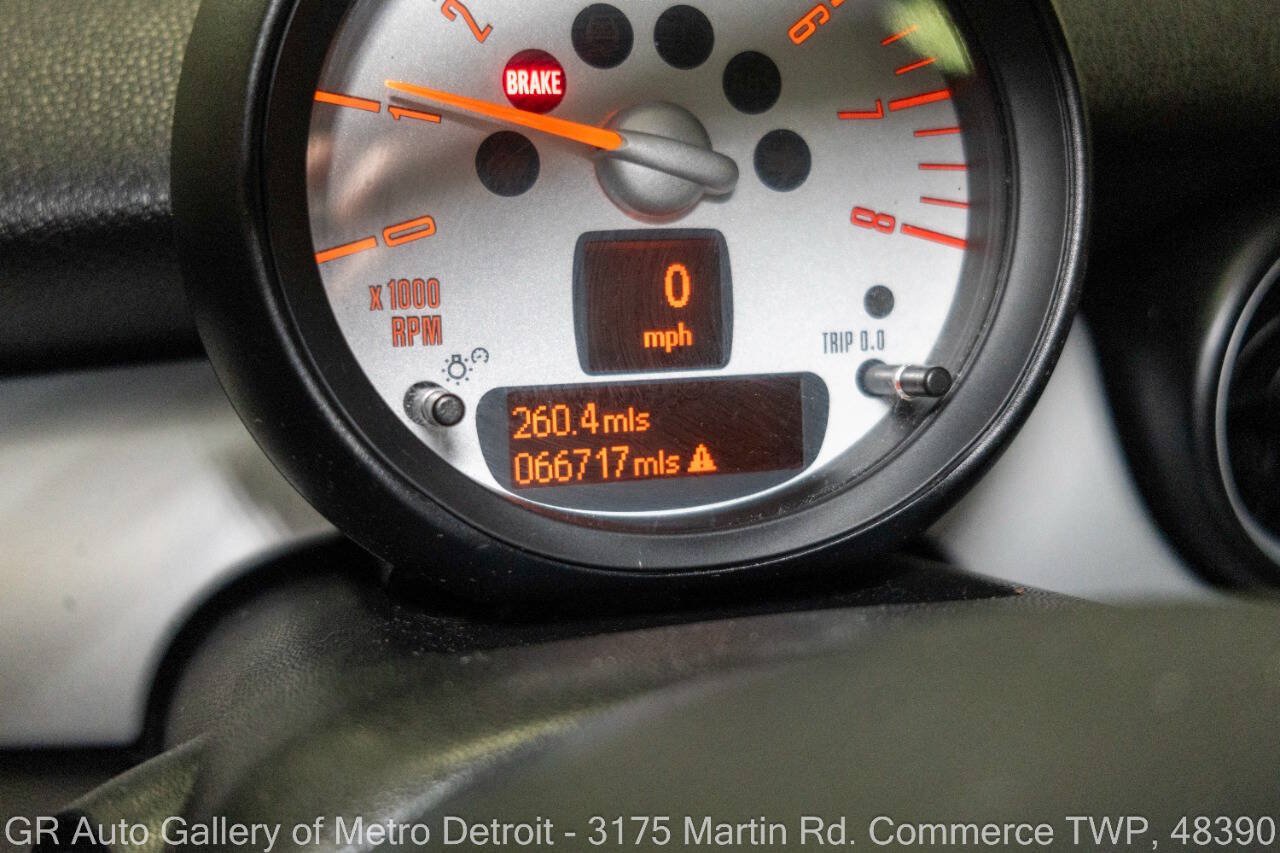 Used 2013 MINI Cooper Clubman FWD image 18