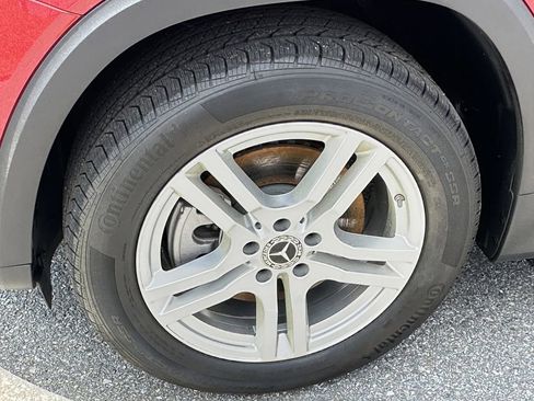 Certified 2022 Mercedes-Benz GLB 250 4MATIC image 13