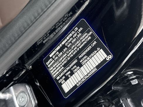 Used 2018 INFINITI QX30 AWD w/ Cafe Teak Theme Package image 34