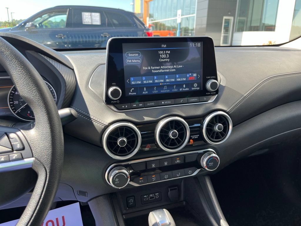 Used 2025 Nissan Sentra SV FWD image 10