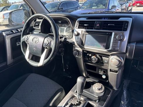 Used 2017 Toyota 4Runner SR5 image 12