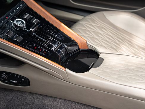 Used 2024 Aston Martin DB12 Convertible RWD image 45