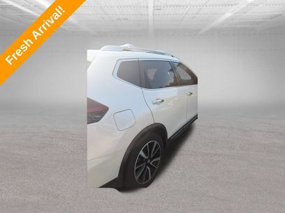 Used 2018 Nissan Rogue SL w/ Premium Package