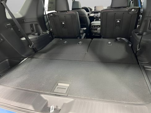Used 2025 Honda Pilot TrailSport image 32