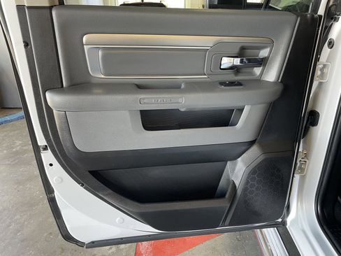 Used 2018 RAM 1500 Big Horn image 31