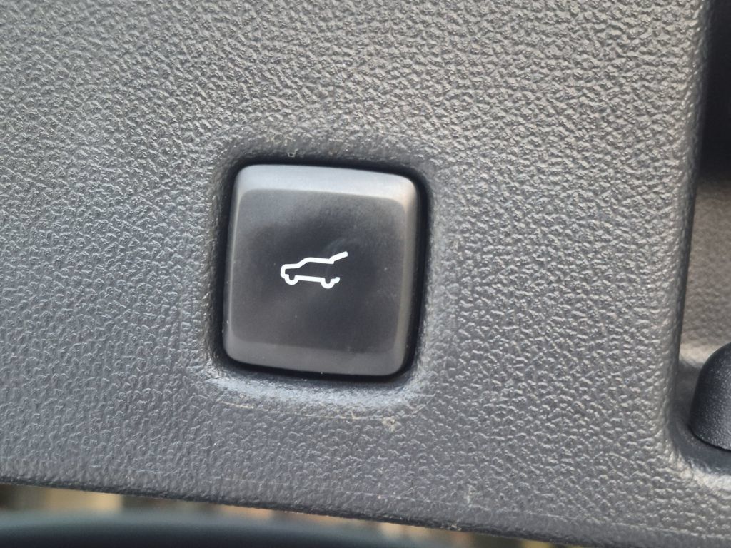 Used 2021 Ford Escape SEL AWD/4WD image 11