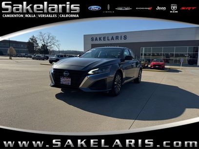 Used 2025 Nissan Altima 2.5 SV