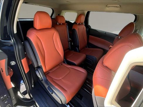 New 2026 Kia Carnival EX image 10