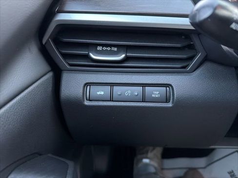 Used 2024 Nissan Altima 2.5 SV image 20