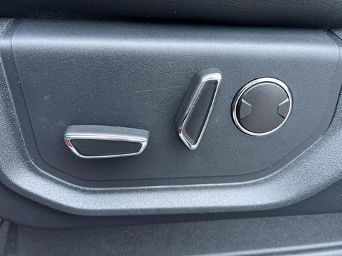 Used 2019 Ford F350 Lariat w/ Lariat Value Package image 20