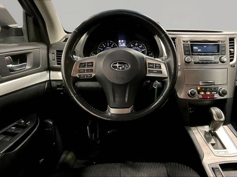 Used 2012 Subaru Outback 2.5i Premium AWD/4WD image 8