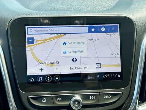 Used 2020 Chevrolet Equinox LT AWD/4WD image 11