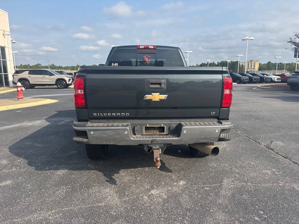 Used 2018 Chevrolet Silverado 2500 LT w/ LT Convenience Package AWD/4WD image 4