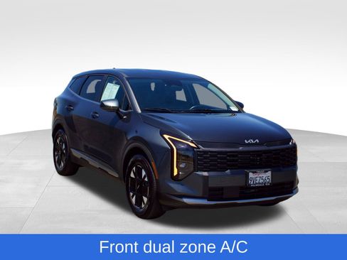 Used 2026 Kia Sportage LX FWD image 3