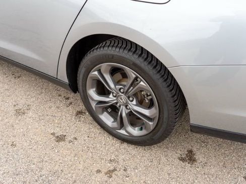 Used 2023 Honda Accord EX image 12