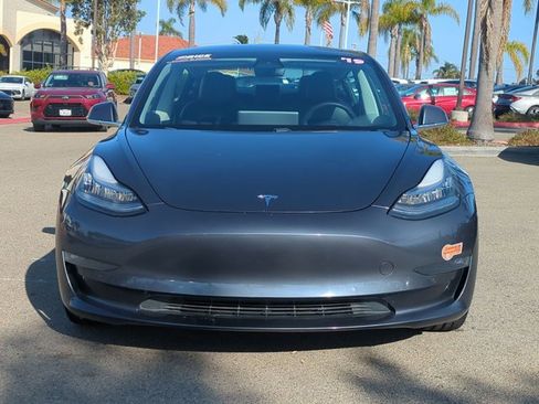 Used 2019 Tesla Model 3 Performance image 2