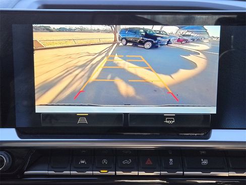 Used 2022 Chevrolet Silverado 1500 RST image 13