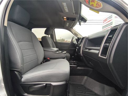 Used 2018 RAM 2500 Tradesman w/ Chrome Appearance Group AWD/4WD image 14