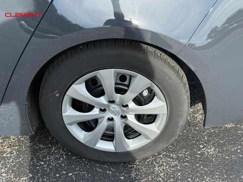 Used 2026 Toyota Corolla LE FWD image 4