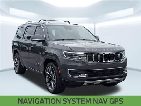 Certified 2022 Jeep Wagoneer Series III w/ Premium Group I AWD/4WD image 8