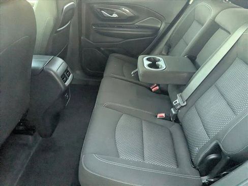 Used 2024 GMC Terrain SLE image 17
