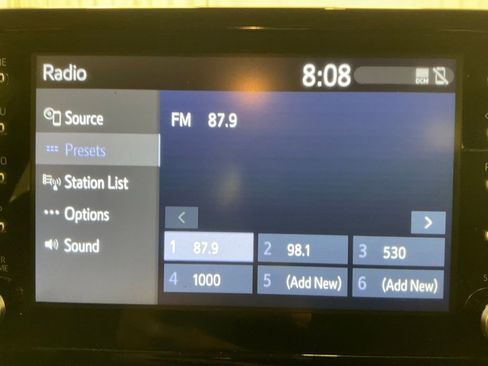 Used 2020 Toyota Corolla LE image 21